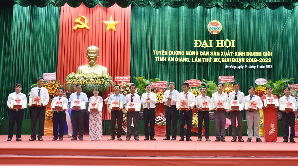 Đại hội tuyên dương nông dân sản xuất – kinh doanh giỏi tỉnh An Giang, giai đoạn 2019-2022