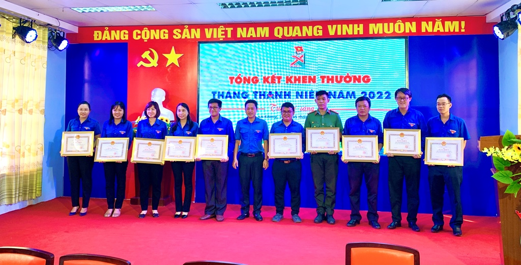 https://baoangiang.com.vn/image/fckeditor/upload/2022/20220831/images/IMG_4098.jpg