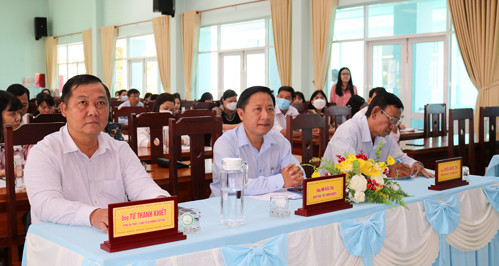 Tổ Đại biểu HĐND tỉnh An Giang tiếp xúc cử tri sau kỳ họp giữa năm 2022 chuyên đề “Công tác giáo dục và đào tạo”