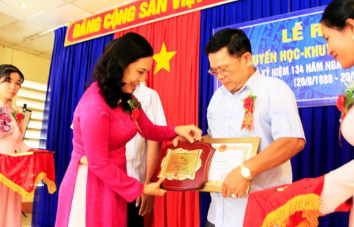 Xã Mỹ Hòa Hưng ra mắt Quỹ Khuyến học – Khuyến tài