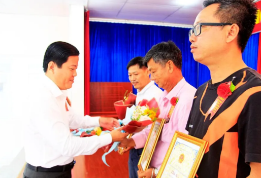 Ra mắt Quỹ khuyến học – khuyến tài phường Đông Xuyên