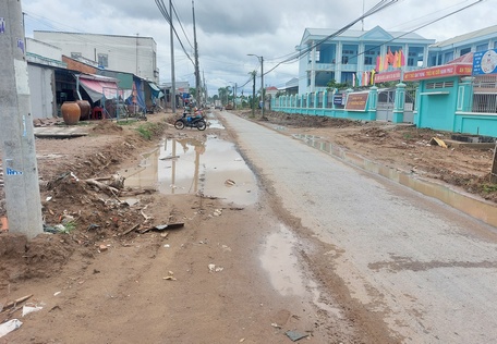 Kết nối giao thông, rộng đường phát triển