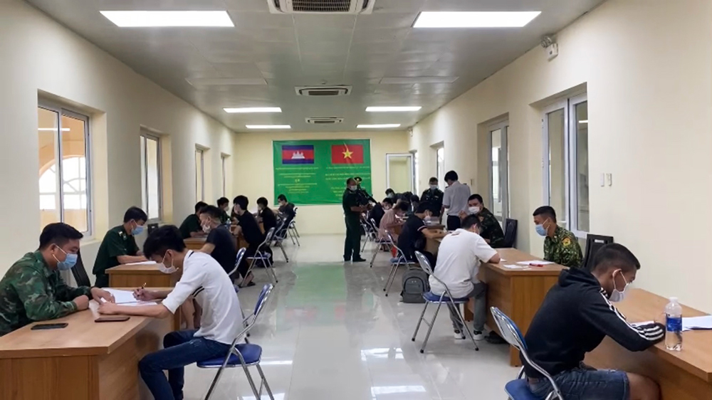 An Giang tiếp nhận 26 công dân từ Campuchia về