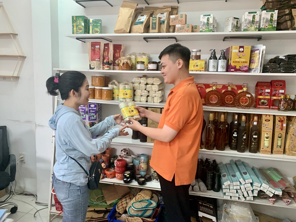 Đồng hành cùng thanh niên sáng tạo khởi nghiệp
