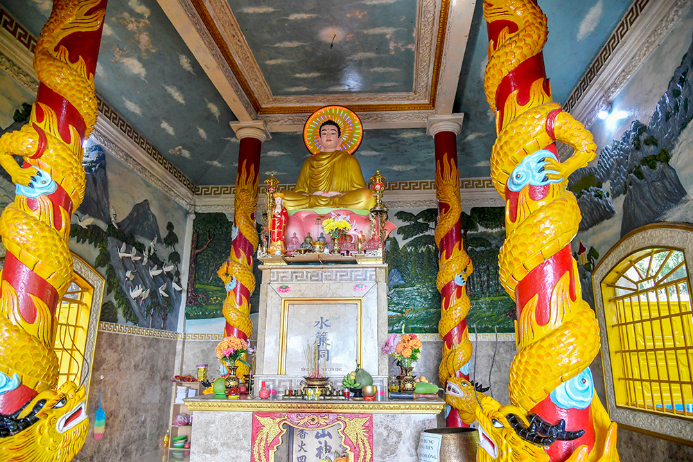 “Động thiên thai” trên nóc nhà miền Tây
