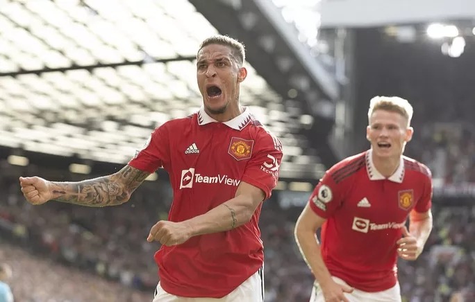 Tân binh Antony mở điểm siêu hạng, Man United đại phá Arsenal