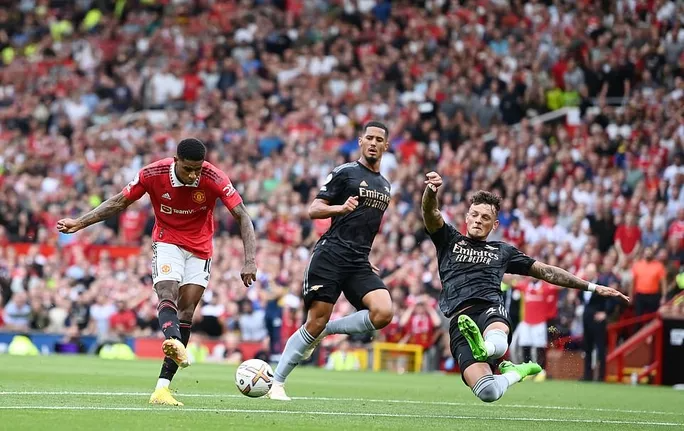 Tân binh Antony mở điểm siêu hạng, Man United đại phá Arsenal