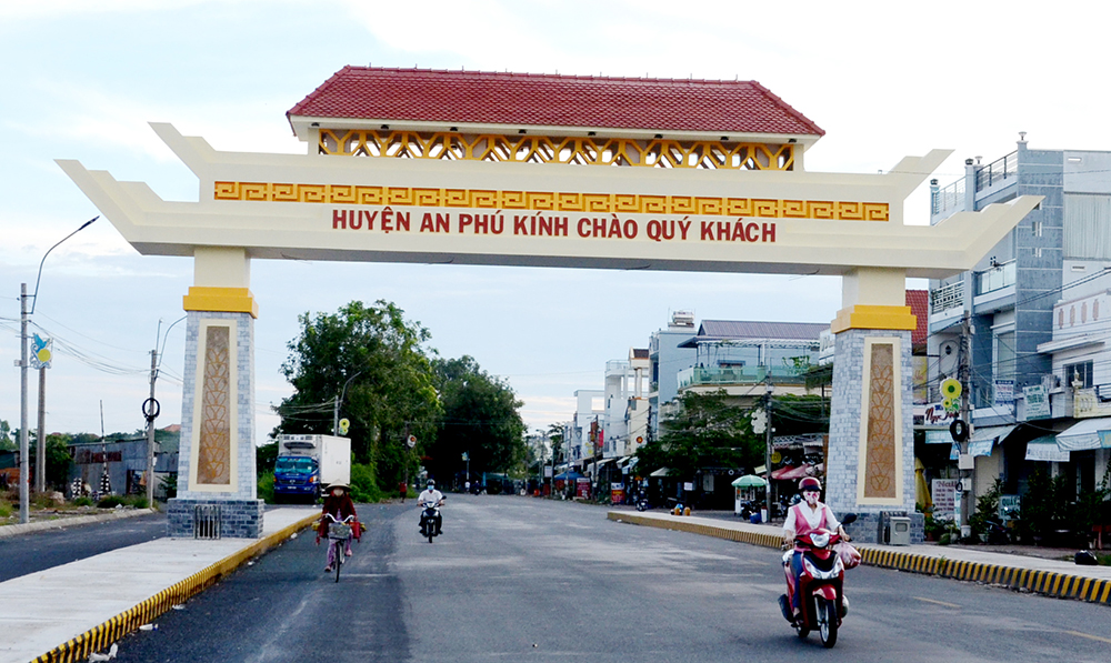 Đảng bộ An Phú chung sức xây dựng quê hương phát triển - Kỳ 4: An Phú thi đua chào mừng 190 năm thành lập tỉnh An Giang