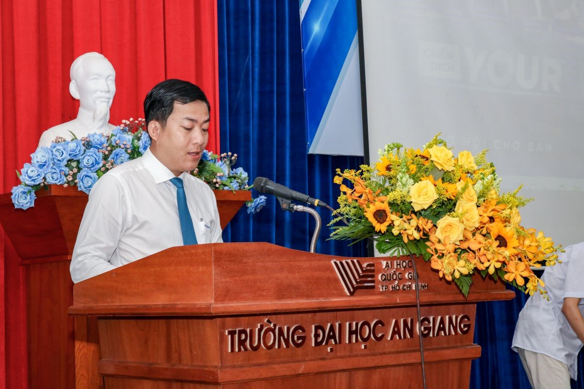 Đất Xanh Miền Tây cùng sinh viên Trường Đại học An Giang chuẩn bị hành trang sự nghiệp qua Chiến dịch “Your Chance”