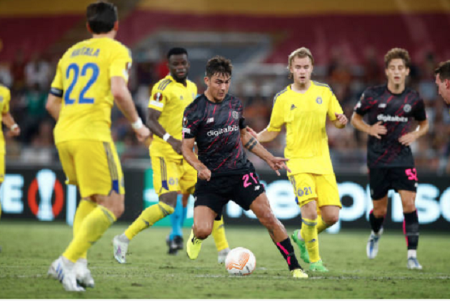 Dybala khai thông, Mourinho thắng giòn giã