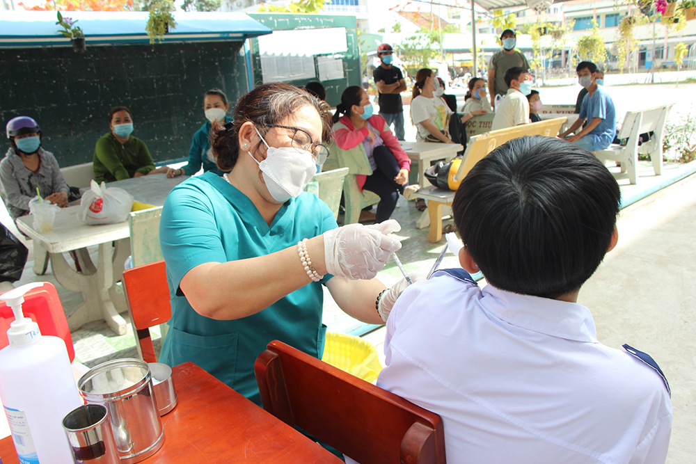 Có 2 trường hợp tử vong do COVID-19, ngành y tế An Giang khuyến cáo người dân tiêm vaccine