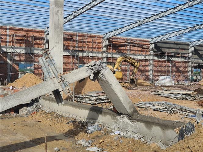 Thành lập Tổ công tác điều tra vụ sập tường làm 11 người thương vong
