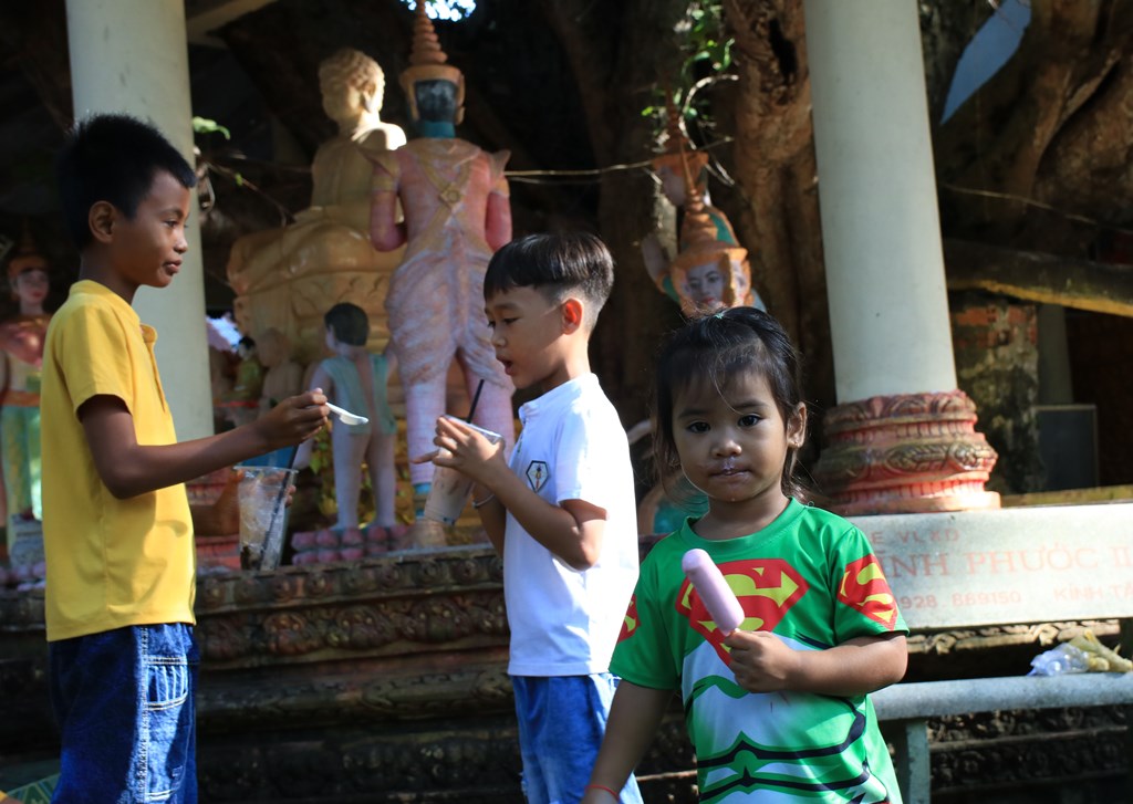 Đi hội chùa Rô