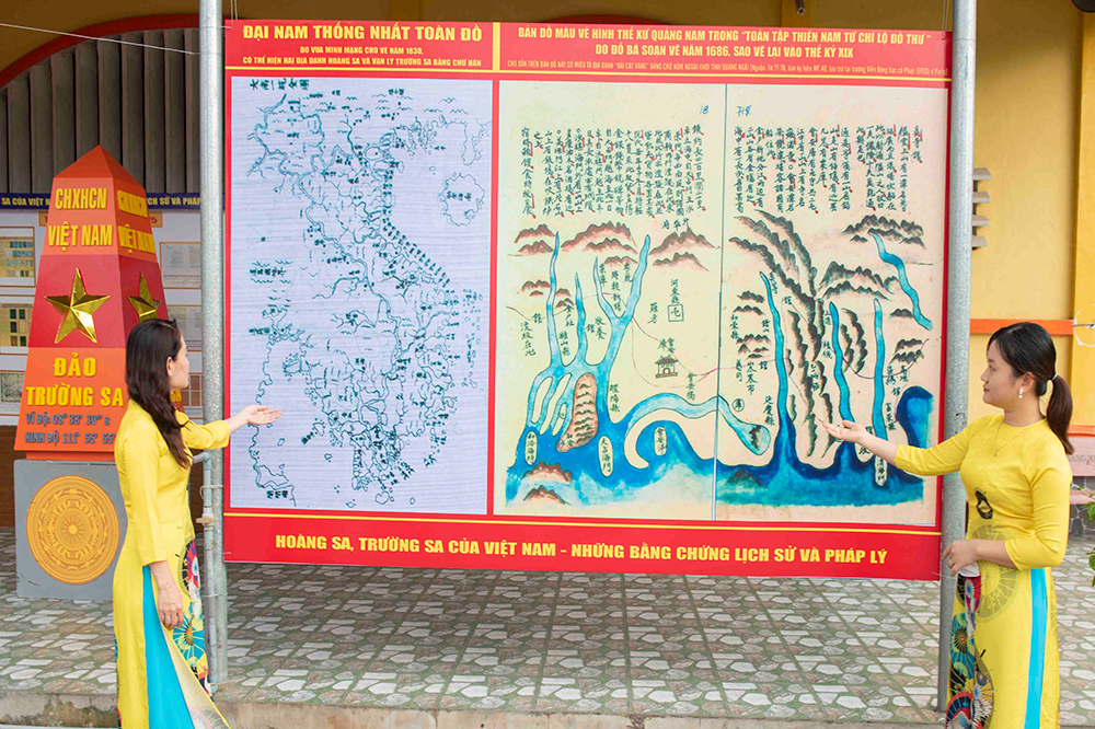 Khai mạc triển lãm bản đồ và trưng bày tư liệu “Hoàng Sa, Trường sa của Việt Nam- Những bằng chứng lịch sử và pháp lý”