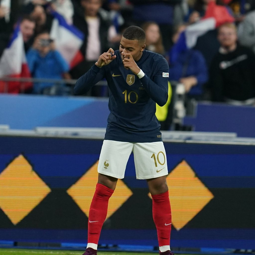 Mbappe lập công, Pháp thắng trận đầu tiên ở Nations League