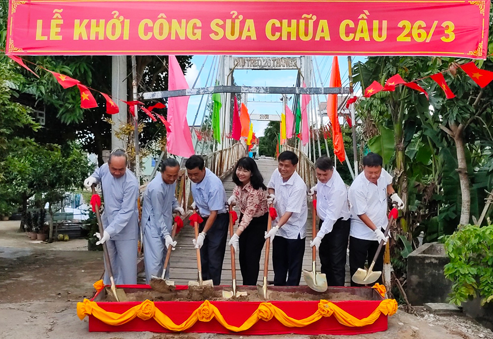 Khởi công nâng cấp cầu 26/3, nối liền 2 xã Phú Hiệp và Châu Phong