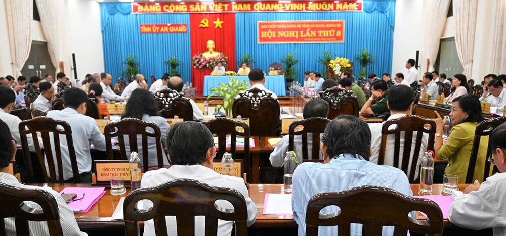 Phát triển đảng viên là sinh viên: Nguồn lực tốt nhưng cần thận trọng - Kỳ II: Khó khăn, thách thức, giải pháp trong quản lý đảng viên là sinh viên
