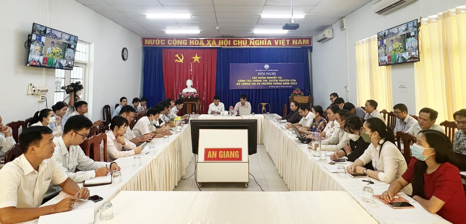 Tập huấn nghiệp vụ công tác thông tin, tuyên truyền