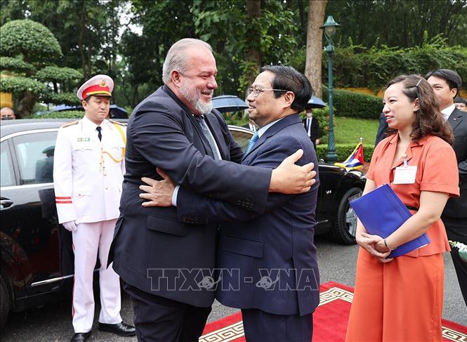 Thủ tướng Phạm Minh Chính chủ trì Lễ đón Thủ tướng Cuba Manuel Marrero Cruz