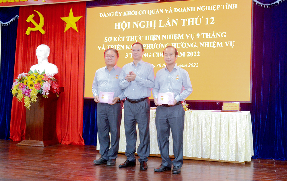 Đảng bộ Khối Cơ quan và Doanh nghiệp tỉnh An Giang tổ chức hội nghị lần thứ 12