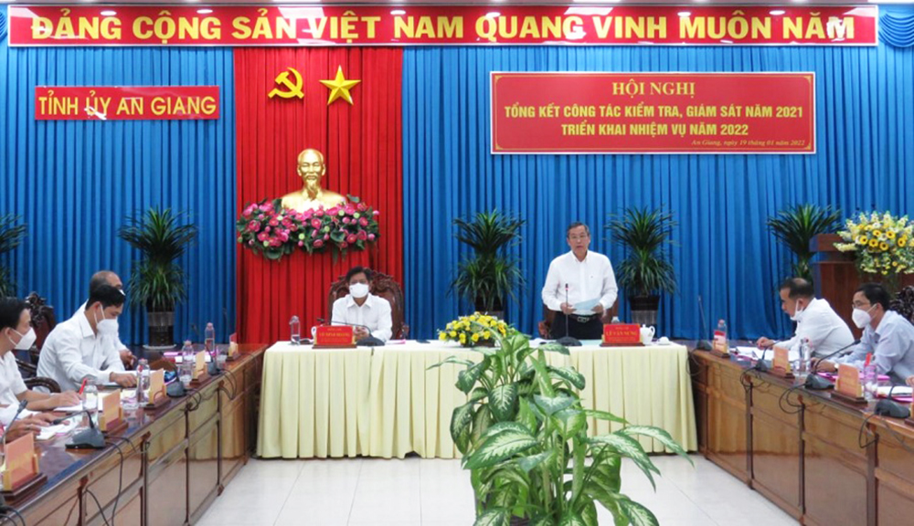 Công tác kiểm tra, giám sát góp phần xây dựng Đảng ngang tầm nhiệm vụ Kỳ 2: Bài học kinh nghiệm và giải pháp tăng cường kiểm tra giám sát để Đảng thêm vững mạnh
