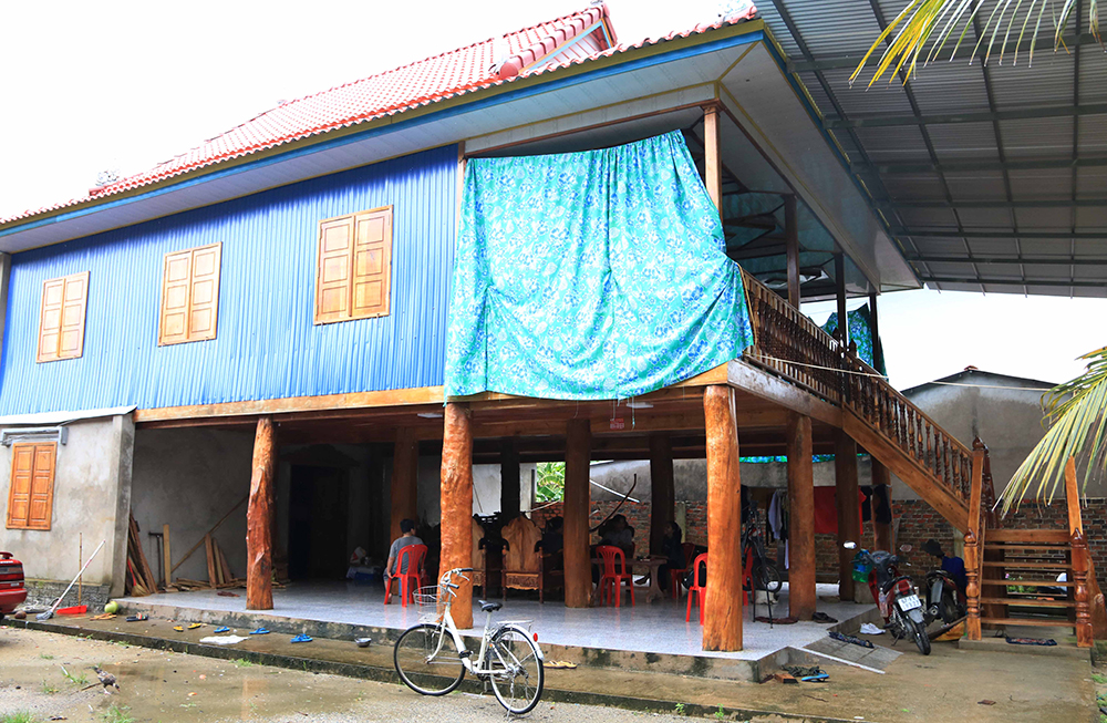 Căn nhà gỗ của ông Chau Song