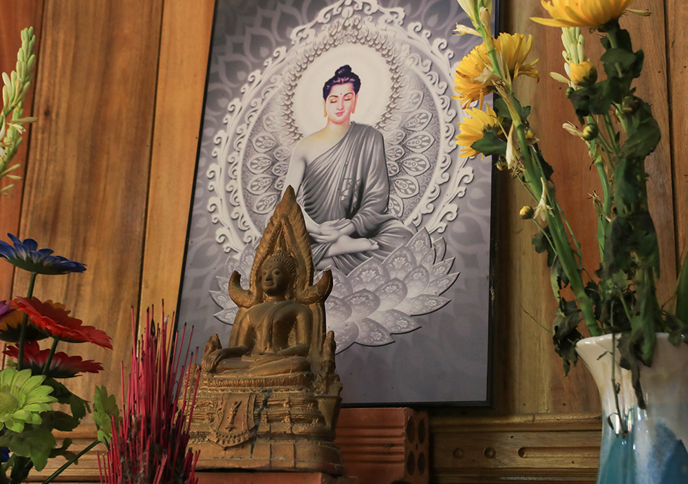 Căn nhà gỗ của ông Chau Song