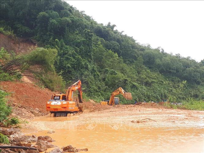 Mưa lũ làm 8 người chết, nhiều thiệt hại nghiêm trọng tại các địa phương