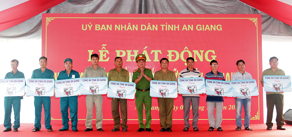 An Giang phát động “Ngày toàn dân phòng cháy chữa cháy” 4/10