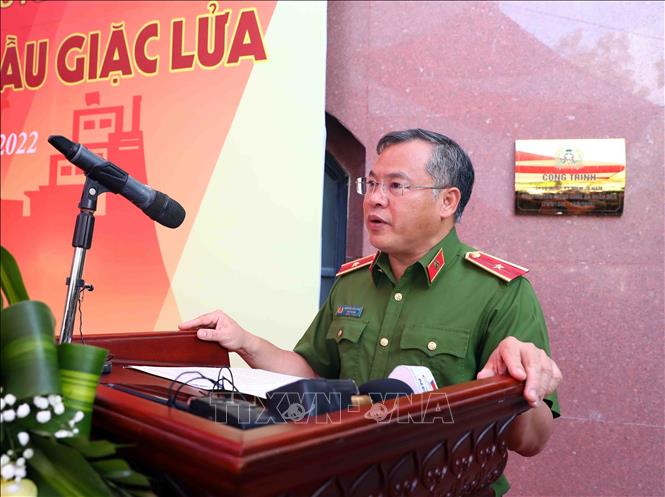 Khai mạc triển lãm "Hành trang đương đầu giặc lửa"