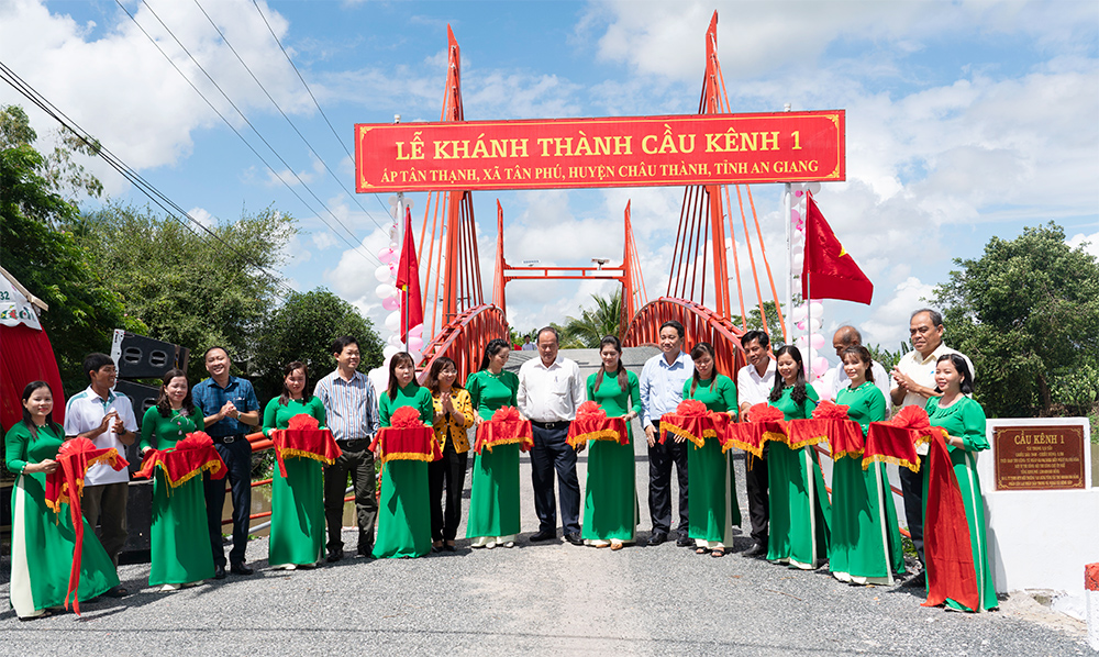 Khánh thành cầu Kênh 1