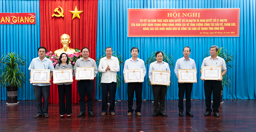 An Giang tăng cường công tác bảo vệ, chăm sóc và nâng cao sức khỏe nhân dân, công tác dân số trong tình hình mới