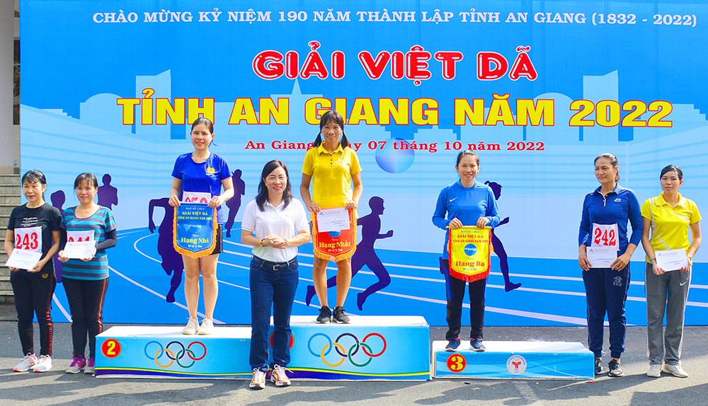Giải Việt dã chào mừng kỷ niệm 190 năm thành lập tỉnh An Giang