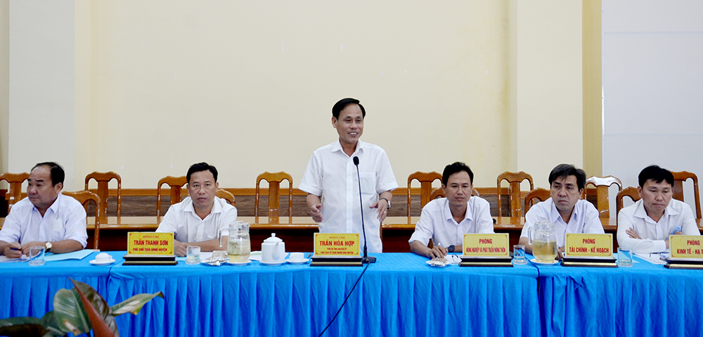 Phó Chủ tịch UBND tỉnh An Giang Trần Anh Thư kiểm tra tiến độ thực hiện các dự án trọng điểm huyện An Phú