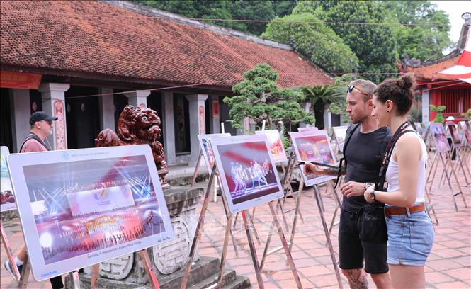 'Sắc màu văn hóa Thủ đô' với những góc nhìn sâu sắc