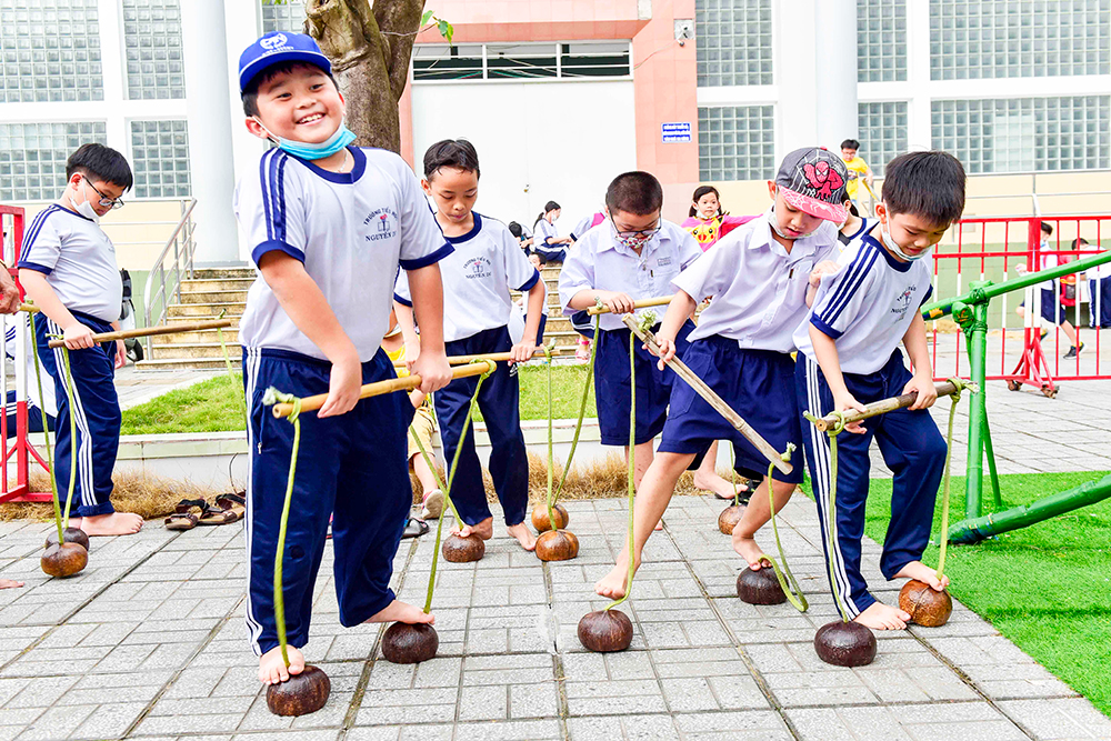 Trường Tiểu học Nguyễn Du tổ chức hoạt động chào mừng kỷ niệm 190 năm thành lập tỉnh An Giang (1832- 2022)