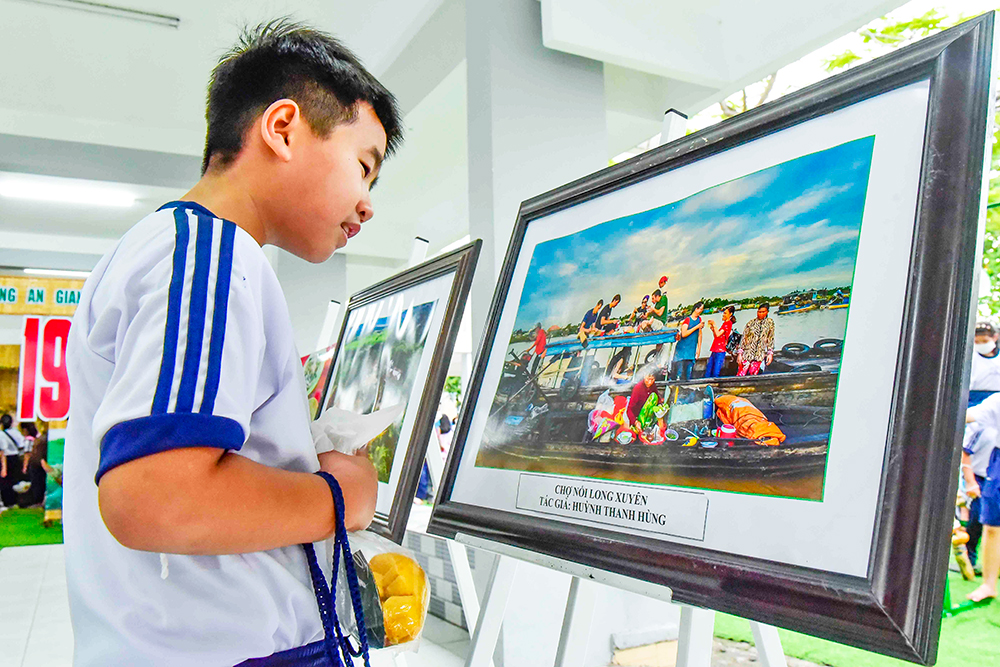 Trường Tiểu học Nguyễn Du tổ chức hoạt động chào mừng kỷ niệm 190 năm thành lập tỉnh An Giang (1832- 2022)