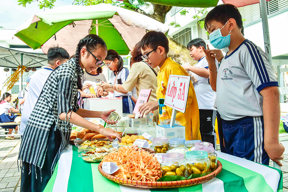 Trường Tiểu học Nguyễn Du tổ chức hoạt động chào mừng kỷ niệm 190 năm thành lập tỉnh An Giang (1832- 2022)