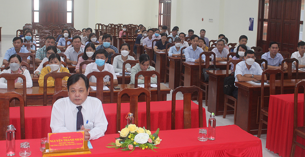 Trường Chính trị Tôn Đức Thắng khai giảng lớp trung cấp lý luận chính trị B167 năm 2022