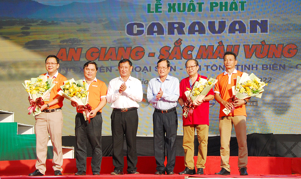 Xuất phát Chương trình Caravan "An Giang - Sắc màu vùng biên"