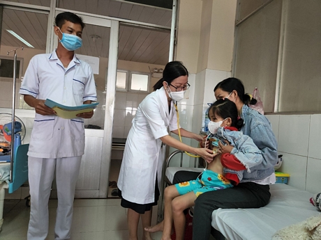 Vĩnh Long: Cảnh báo bệnh sốt xuất huyết tăng mạnh vào cuối năm