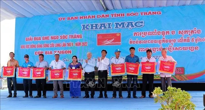 54 đội tranh tài tại Giải đua ghe Ngo Đồng bằng sông Cửu Long năm 2022