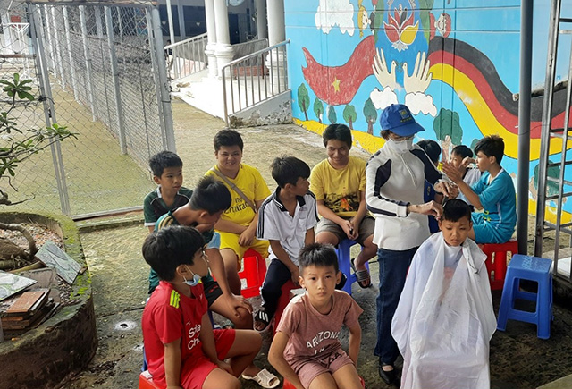 Đồng Tháp: Cô Trần Thị Ánh hơn 30 năm san sẻ yêu thương cho những mảnh đời bất hạnh