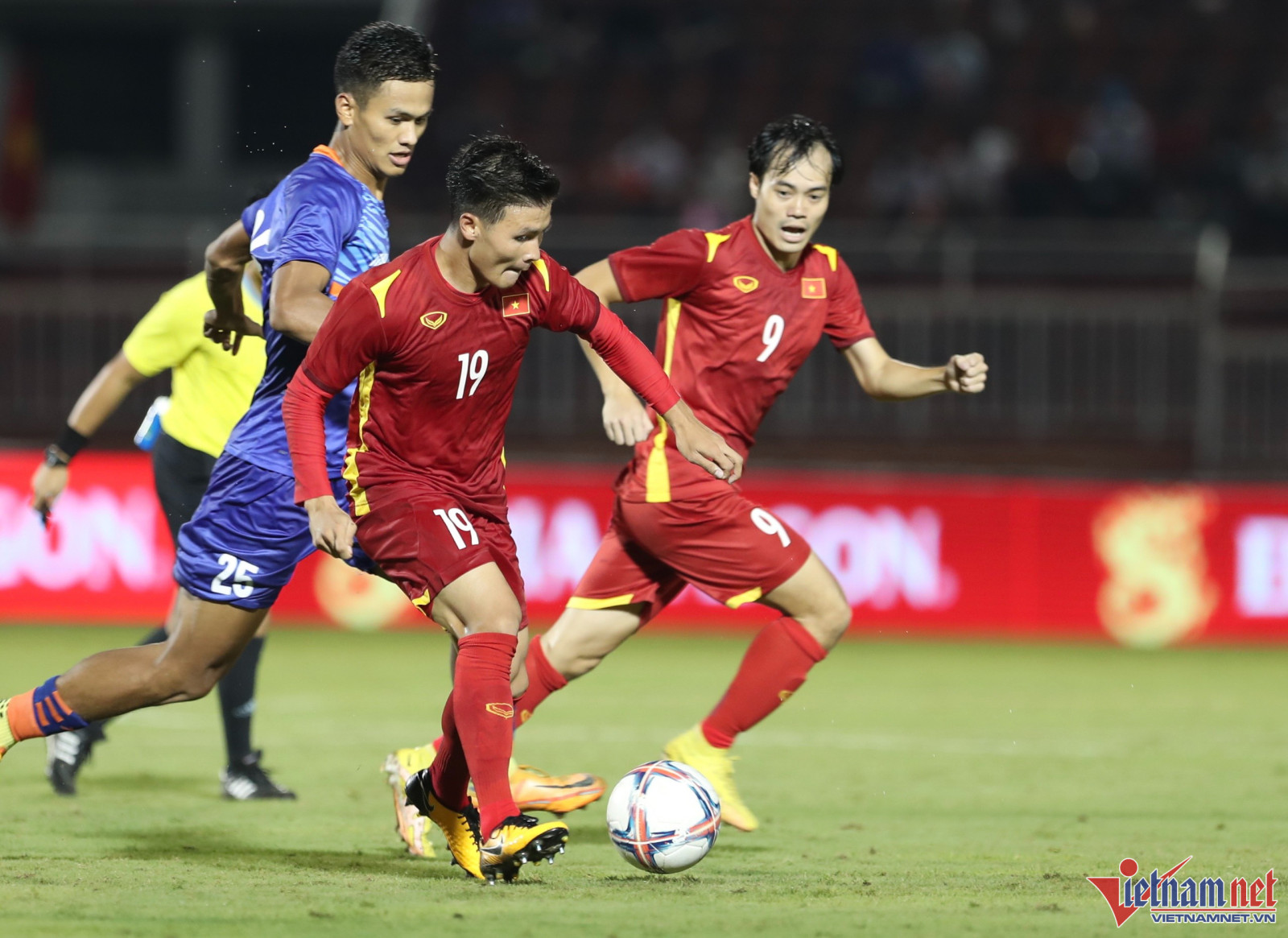 Tuyển Việt Nam dự AFF Cup: Thầy Park mong Quang Hải - Báo An Giang Online