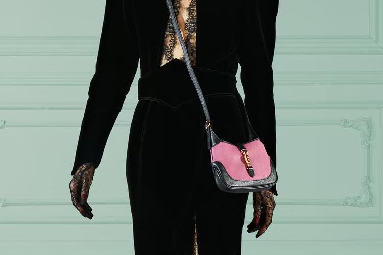 Gucci tái hiện chiếc túi Jackie 1961 đầy bất ngờ