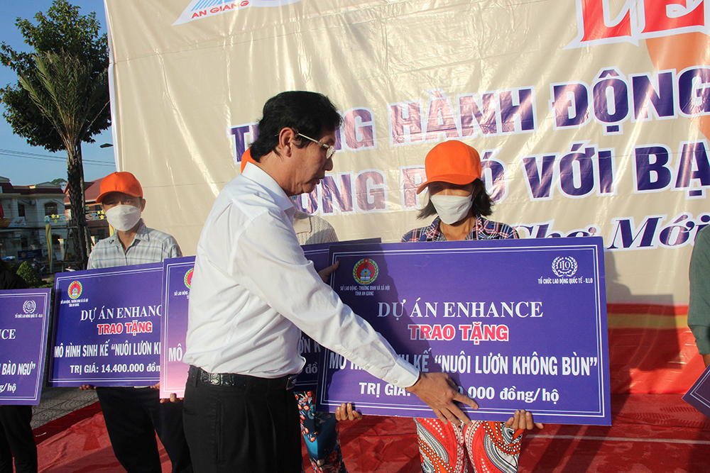 UBND tỉnh An Giang phát động ra quân Tháng hành động vì bình đẳng giới và phòng, chống bạo lực trên cơ sở giới