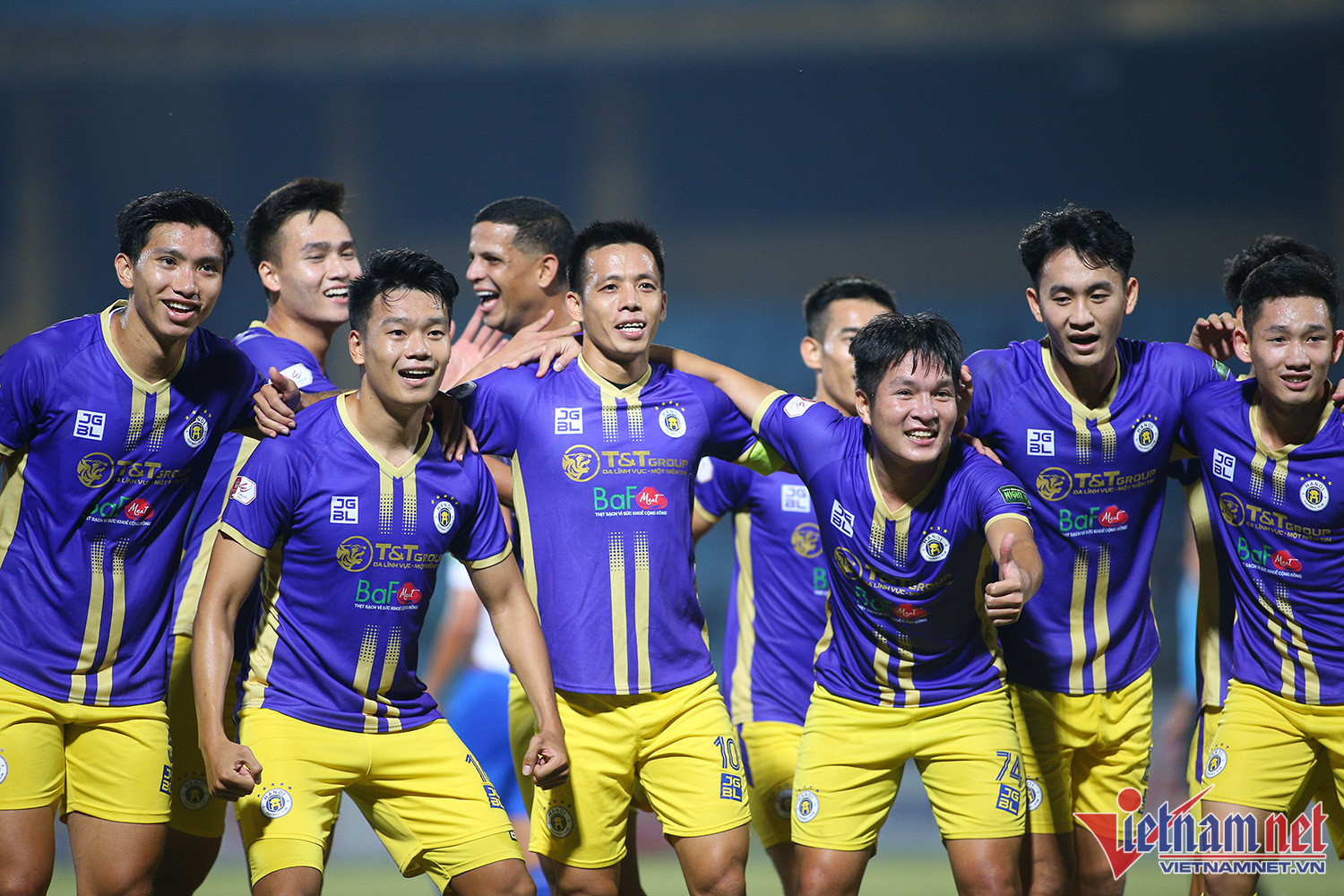 Hà Nội vô địch V-League: Nhà vua trở lại