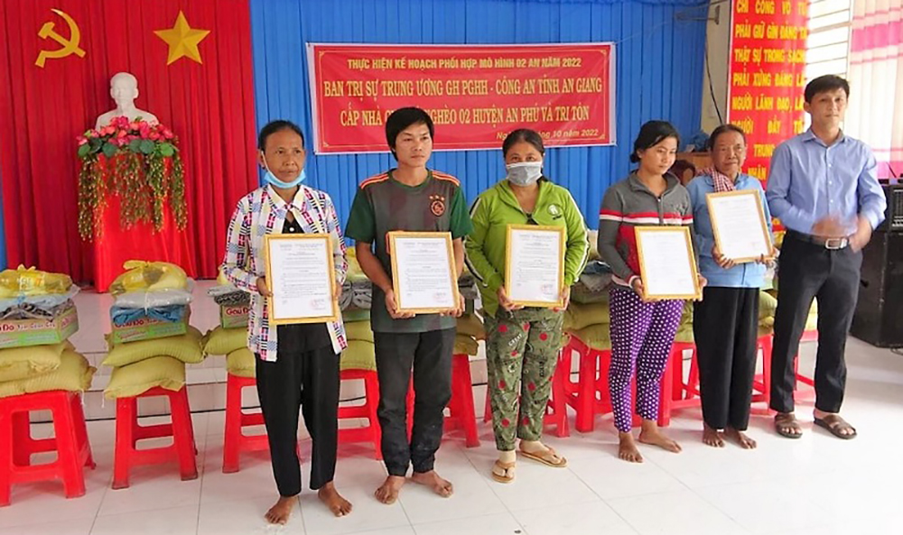 Hỗ trợ nhà ở cho hộ nghèo huyện Tri Tôn