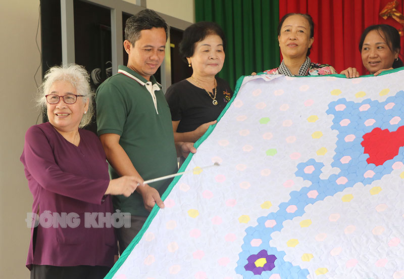 Bến Tre: Son sắt một tấm lòng theo gương Bác