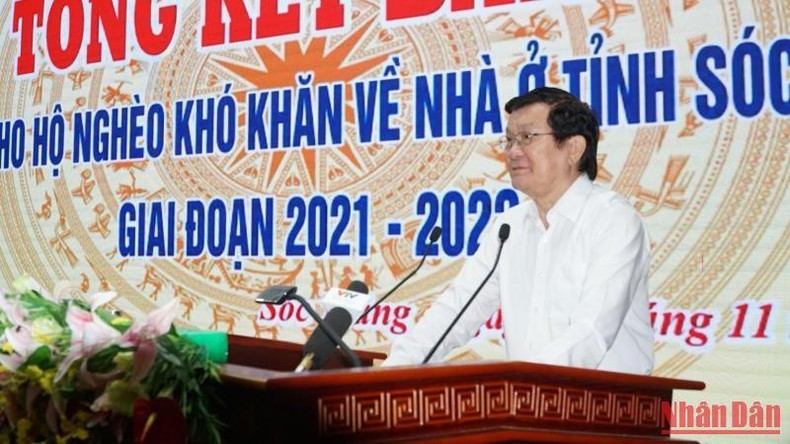 Đồng chí Trương Tấn Sang dự tổng kết bàn giao nhà cho hộ nghèo ở Sóc Trăng